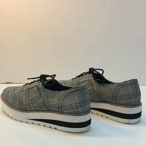Madden Girl Black & White Plaid Platforms Size 11 - Picture 7 of 10